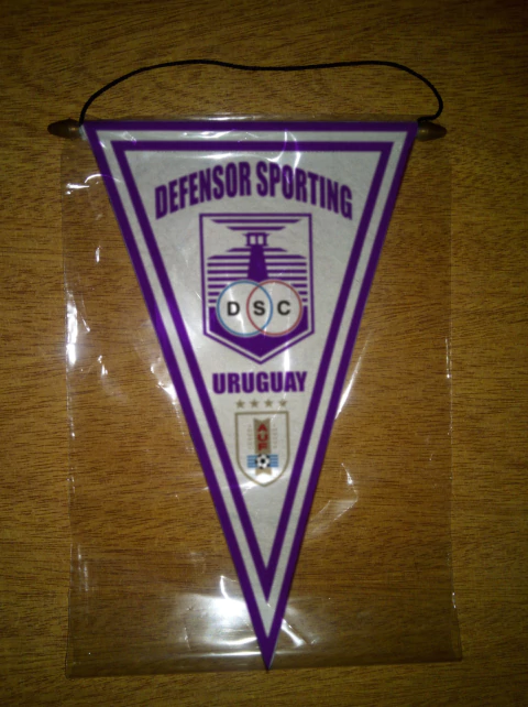 Banderín Triangular Defensor Sporting - comprar online