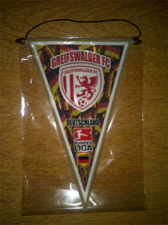 Flâmula Triangular Greifswalder Fc 2 Modelos na internet