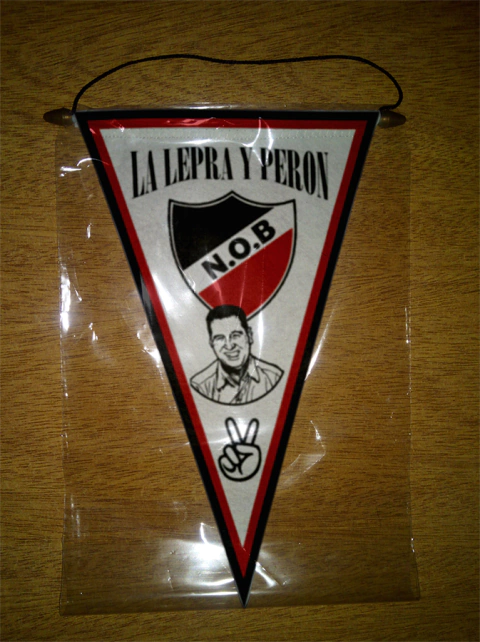 Banderin Triangular Newell'S Old Boys Y Peron