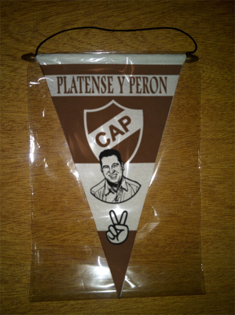 Banderin Triangular Platense Y Peron
