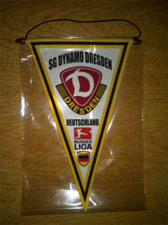 Banderín Triangular Sg Dynamo Dresden 2 Modelos - comprar online