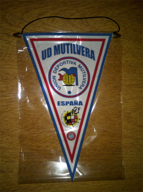 Flâmula Triangular Unión Deportiva Mutilvera - comprar online