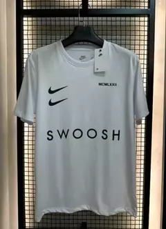 CAMISETA NIKE Swoosh