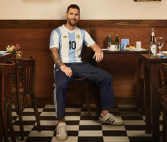 CAMISETA ANIVERSARIO ARGENTINA RETRO + CAMISETA SUPLENTE COPA AMERICA 2024 DE REGALO!