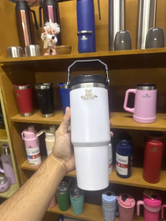 Vaso con pico 900ml