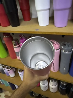 Vaso con pico 900ml en internet
