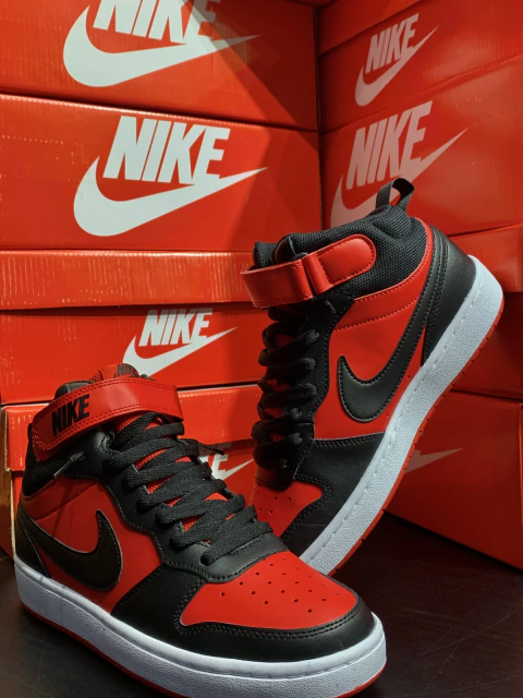 Tênis Nike Borough Mid 2 GS - comprar online