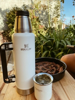 TERMO STANLEY 1,2LTS +MATE Y BOMBILLA DE REGALO SOLO POR HOY - comprar online