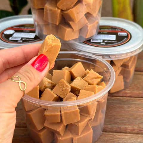 Doce de Leite em Pedaços Tropical com Café