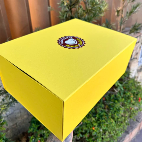 Caixa de Presente com Imã na Abertura - comprar online