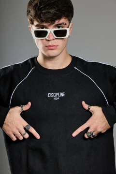 BUZO FRIZA DISCIPLINE BORDADO VIVO - tienda online