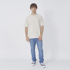 Remera OVER VIVO - Hueso de perro