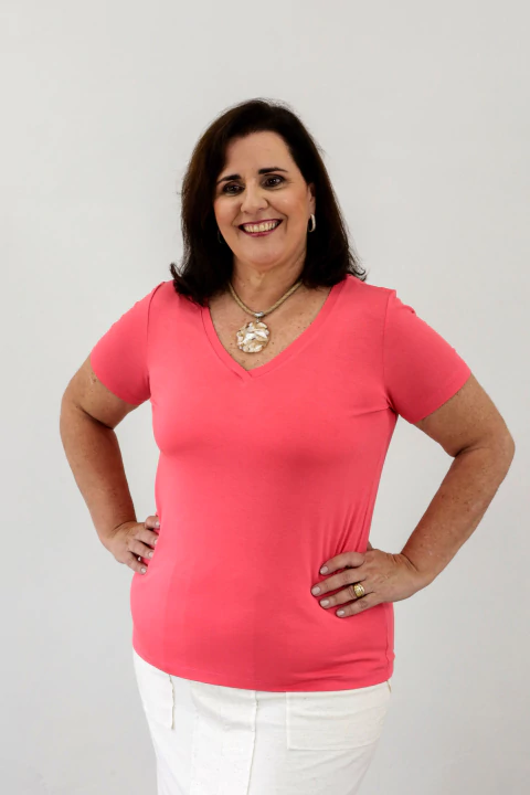 Blusa Básica Decote V Rosa