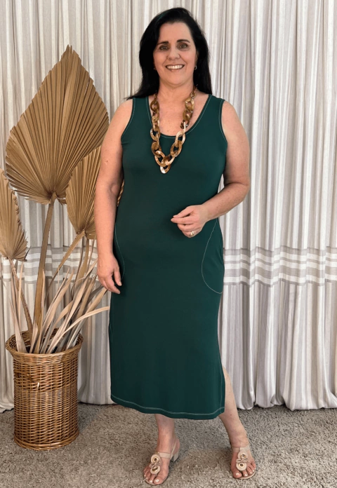 Vestido Regata Midi com Bolsos Verde