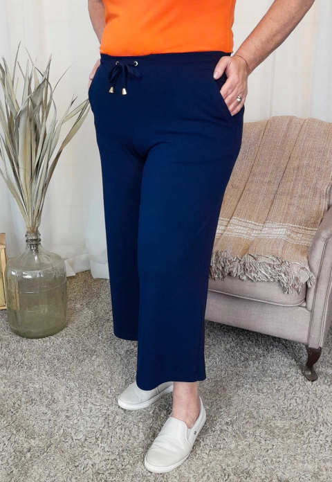 Pantacourt Bea Abdalla Detalhe Ilhós Azul Marinho