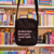 Shoulder bag - Fechei meu livro para estar aqui - comprar online