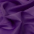 Tela tafeta violeta de poliéster, textura suave y brillante, ideal para vestidos, disfraces y decoración.