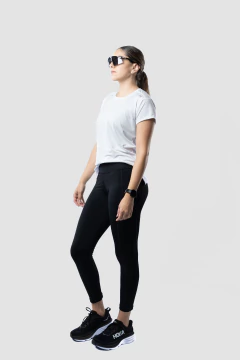 REMERA KOSMO TOTAL WHITE MUJER en internet