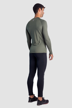 PRIMERA PIEL MANGA LARGA HOMBRE DRY GREEN en internet