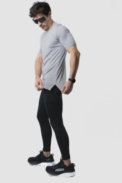 REMERA BALANCE GREY HOMBRE en internet