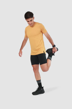 REMERA BALANCE OCRE HOMBRE - comprar online