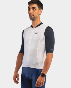 JERSEY ANDES WHITE NAVY BLUE SLIM FIT HOMBRE - comprar online