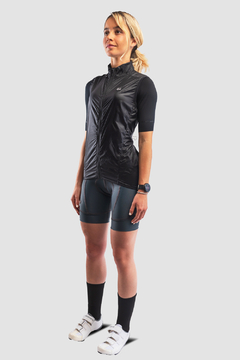 CHALECO NEPAL ULTRALIGHT+BAG MUJER SLIM FIT TOTAL BLACK - comprar online