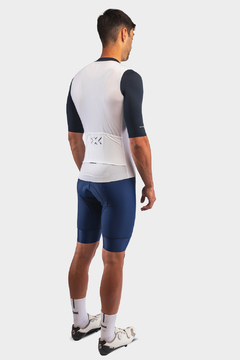 JERSEY ANDES WHITE NAVY BLUE SLIM FIT HOMBRE en internet