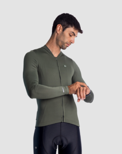 JERSEY VINSON HOMBRE SLIM FIT DRY GREEN en internet