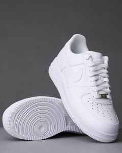 ZAPATILLA NIKE AIR FORCE- ¡OFERTA 2X1 IMPERDIBLE! en internet