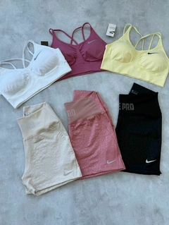 CONJUNTO DE ENTREMIENTO NIKE MUJER- ¡OFERTA 2X1 IMPERDIBLE! en internet