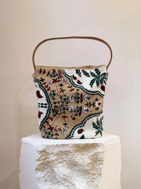 Tote Tapiz