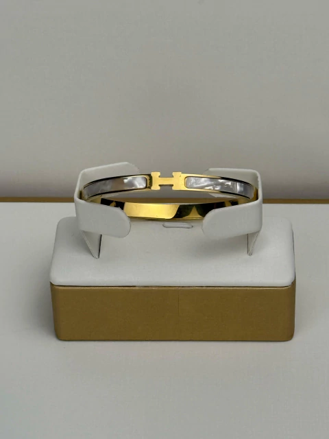 PULSEIRA DOURADO INSPIRAÇÃO H BRACELETE H MADREPÉROLA LUXO - comprar online