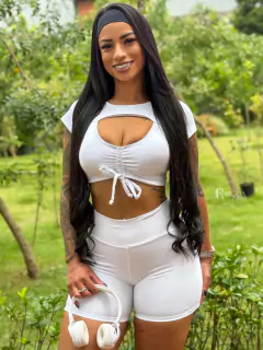 CONJUNTO ELANY na internet