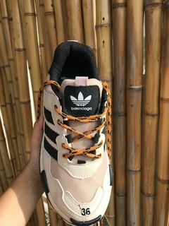 BALENCIAGA - ADIDAS - Oasis Urbano