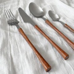 Cubiertos acero mango simil madera Cong (16 piezas) - tienda online