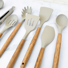 Imagen de Set utensillos silicona y madera Khaki (12 piezas)