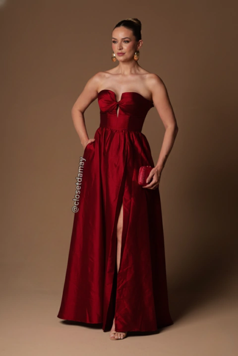 Vestido de festa longo, tomara que caia com decote em V e fenda - Vermelho