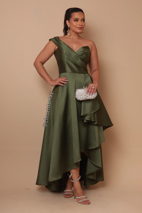 Vestido de festa longo, decote assimétrico, em zibeline, saia mullet e babados - Verde Oliva