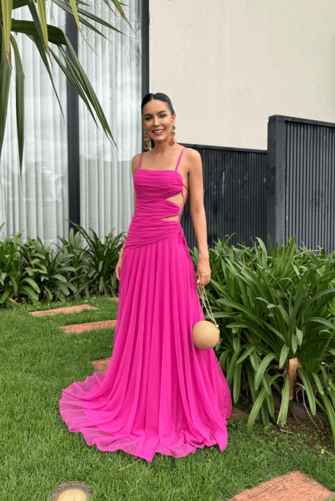 Vestido de festa longo, com alças finas e recorte na cintura e amarração em laço - Rosa Pink