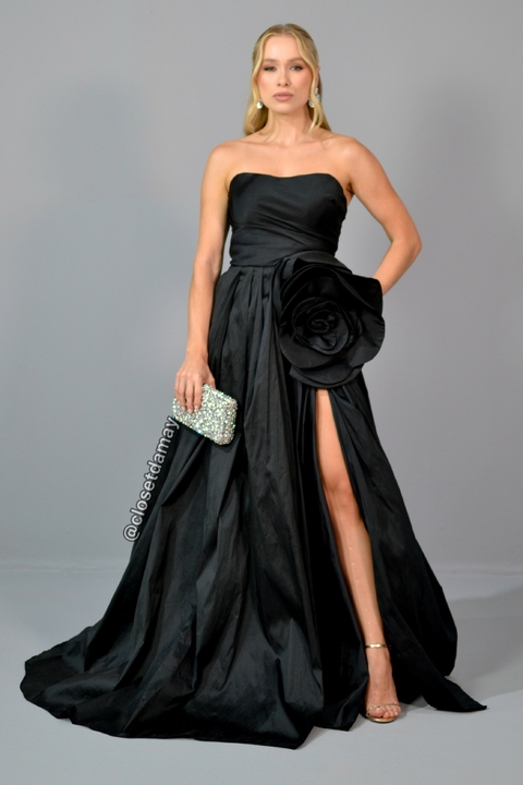 Vestido de festa longo, tomara que caia com busto drapeado - Preto