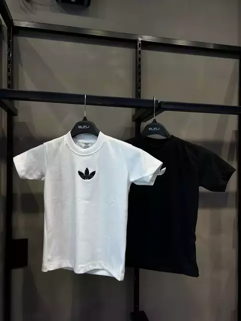 CAMISETA OVERSIZED ADD SNEAKERS