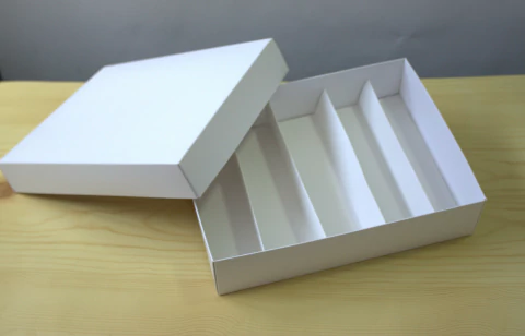 Cajas 26x20x6 - 5 divisiones