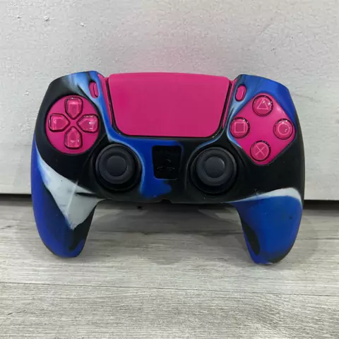 FUNDA SILICONA JOYSTICK PS5 - AZUL, NEGRO Y BLANCO - comprar online