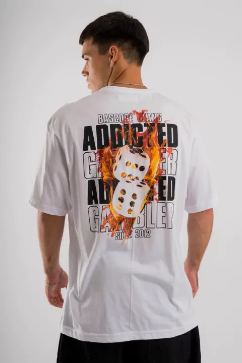 REMERA ADDICTED (01010250) en internet