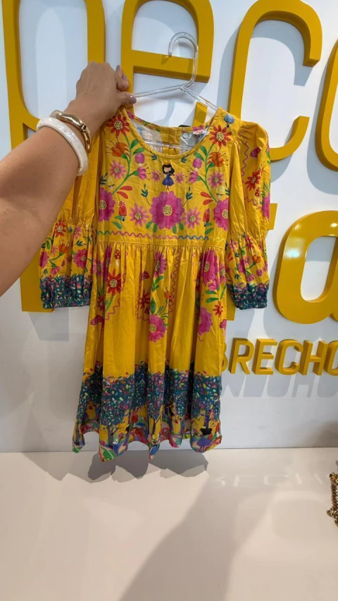 VEST ML AMARELO FLOR ROSA MENINA ALPHABETO 10 ANOS