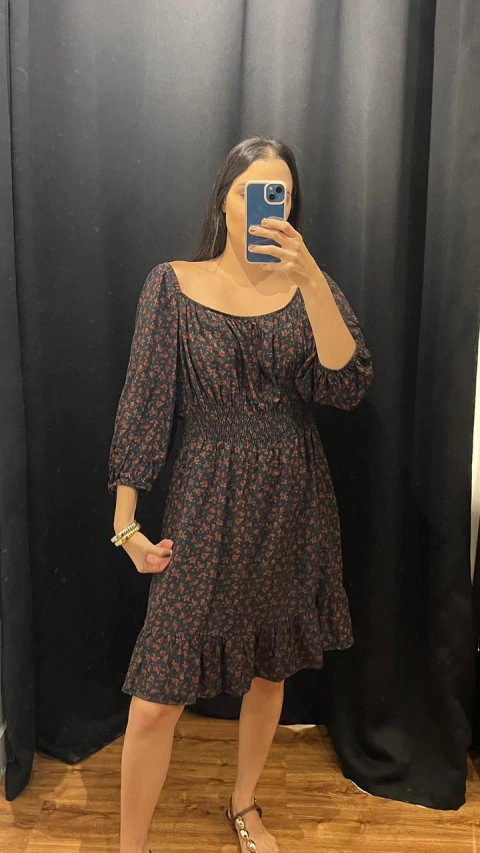 VEST C MB PRETO EST FLORES VERM G