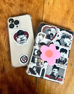 Cartela de Adesivo | EMO FOREVER na internet