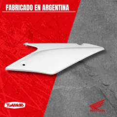 Imagen de CACHA BAJO ASIENTO IZQUIERDO HONDA TORNADO BLANCO