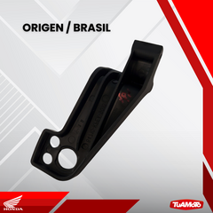 SOPORTE GIRO DERECHO GUARDABARRO TRASERO HONDA TORNADO en internet